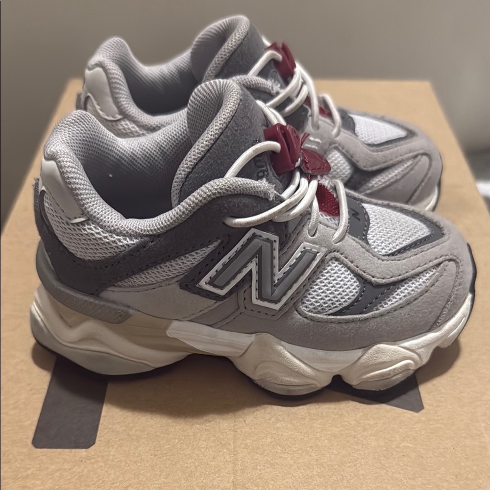 New Balance Gray and Red Chunky Sneakers